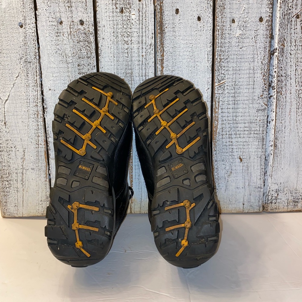 Dewalt Industrial Footwear View 4